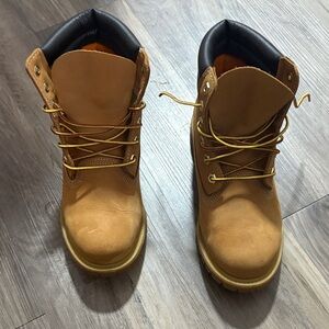 Women’s  Tan Work Boots